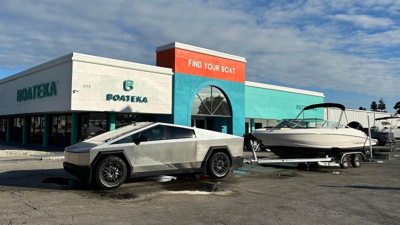 Tesla Cybertruck covered in ice