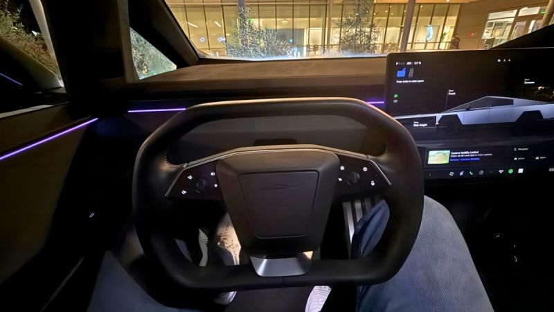 Tesla Cybertruck cabin
