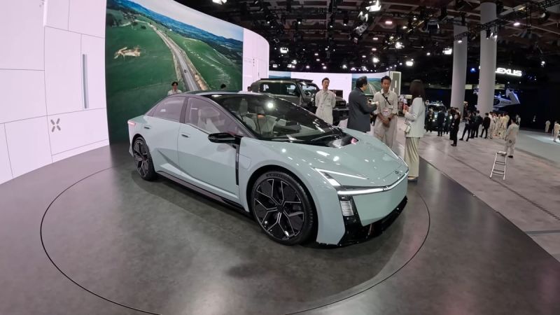 Toyota Corolla EV Concept / 2025 Japan Mobility Show