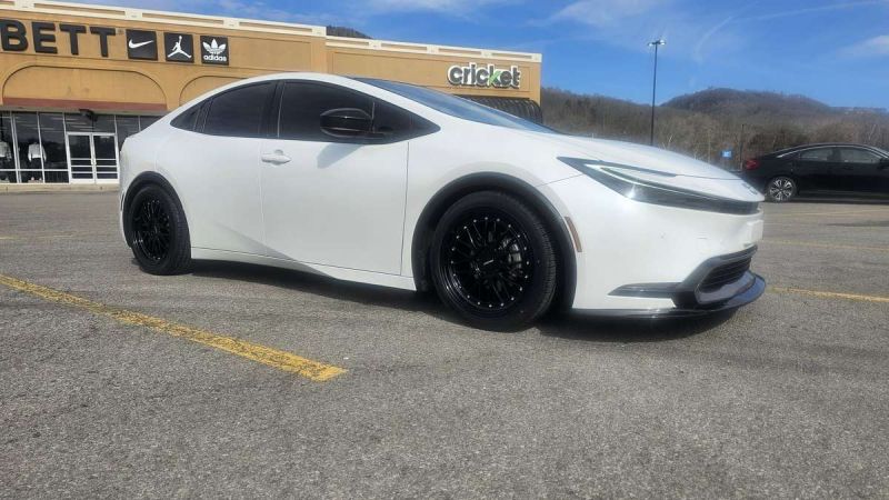 White Toyota Prius