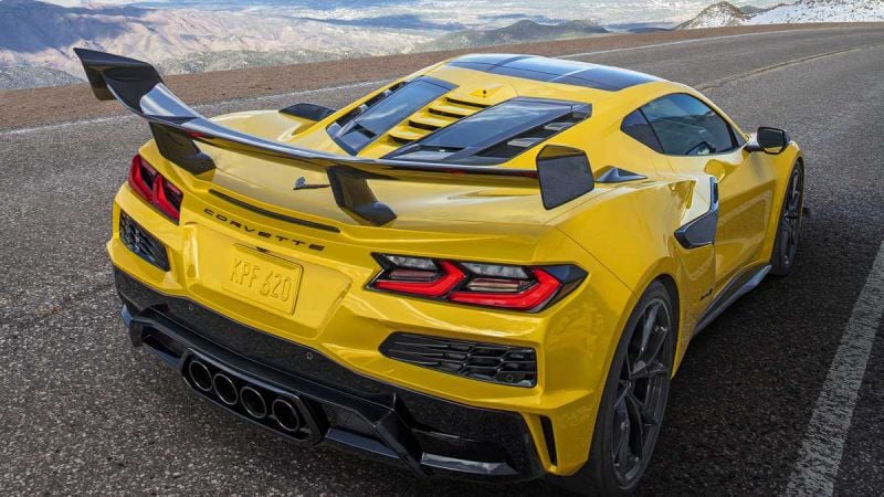 Yellow C8 Corvette Zr1