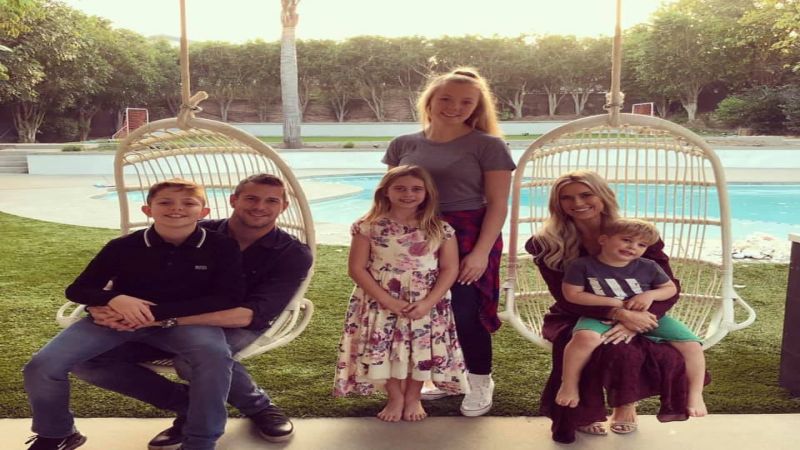 Ant Anstead Marries Christina El Moussa. 