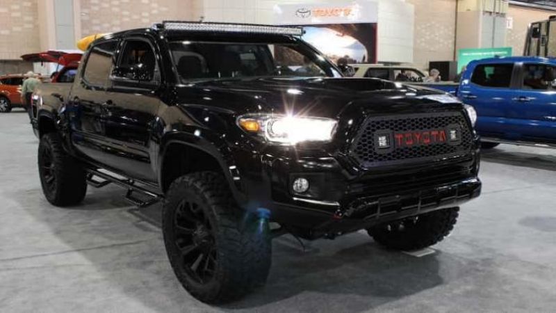 Black Toyota Tacoma