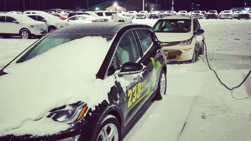 Chevy-Bolt-EVs-winter-charging