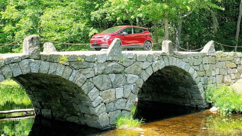 2022 Chevrolet Bolt image by John Goreham