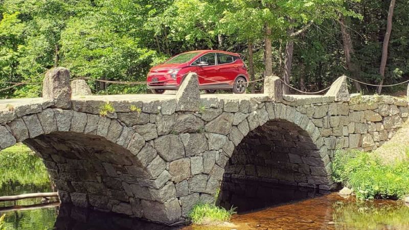 Chevy Bolt image by John Goreham