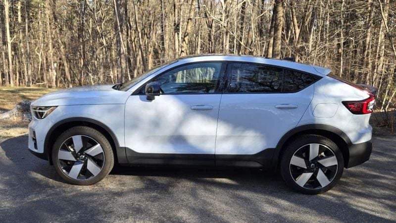 Image of Volvo C40 Recharge by John Goreham