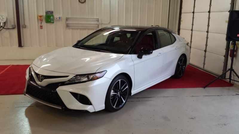 2018 Toyota Camry outells Accord by 36% in November.