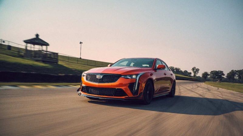 2023 Cadillac CT-4 V-Series Blackwing 