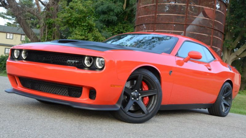 2017 Dodge Challenger SRT Hellcat in Go Mango
