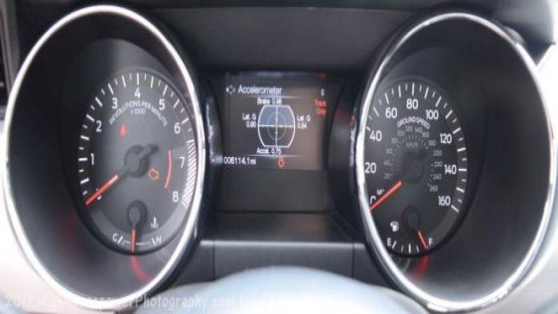 2016 Ford Mustang GT gauges