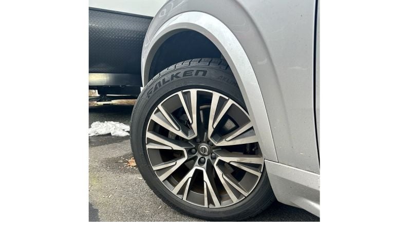 Image of Falken Akimate tire by Andre MacLennan