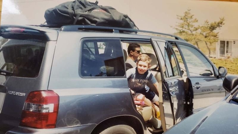 Toyota Highlander with child image by John Goreham