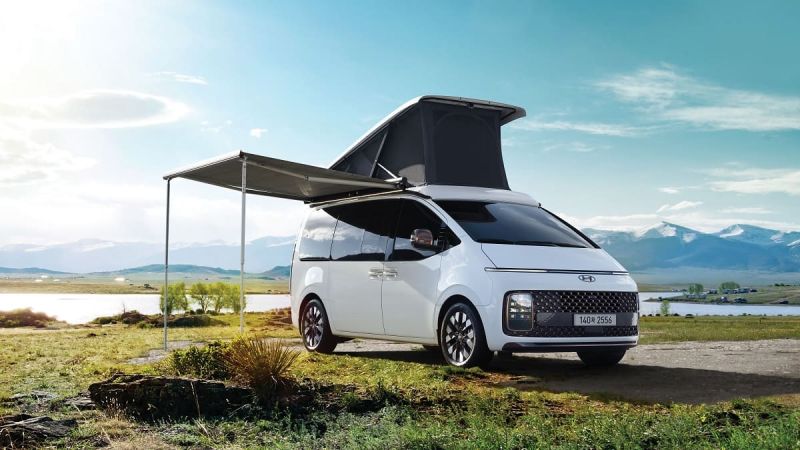 Front 3/4 of Hyundai Staria Electric Camper Van