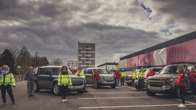Jaguar/Land Rover donate cars to Red Cross