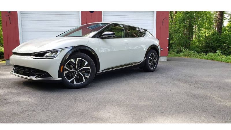 Image of Kia EV6 by John Goreham