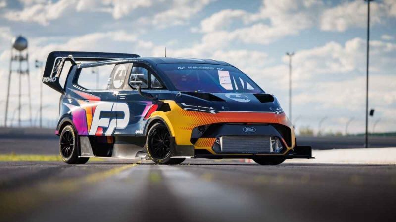 Smart Van 4.2 Takes On Pikes Peak