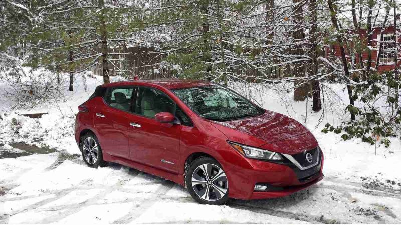 Image of Nissan Leaf in winter by John Goreham