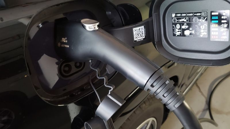 Image of Lectron charger handle by John Goreham