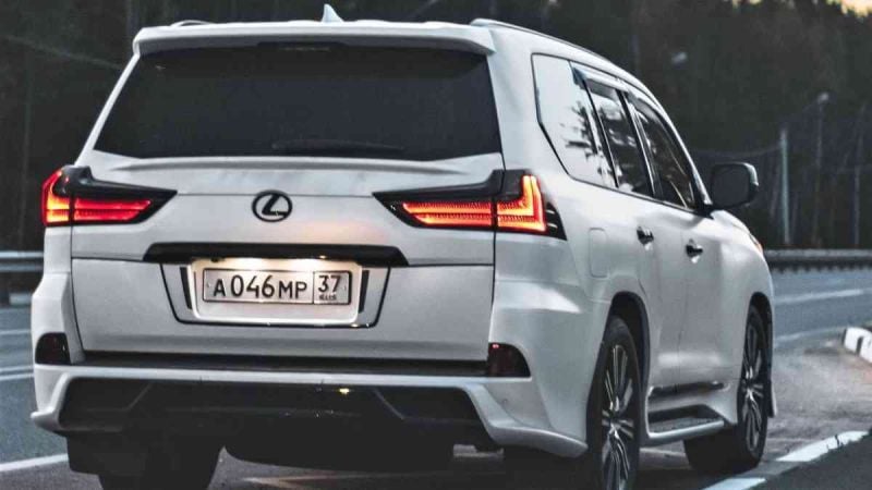 This Lexus is a Starter Replacement Nightmare