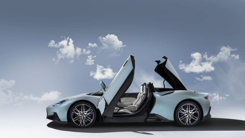 MC20 Cielo images courtesy of Maserati