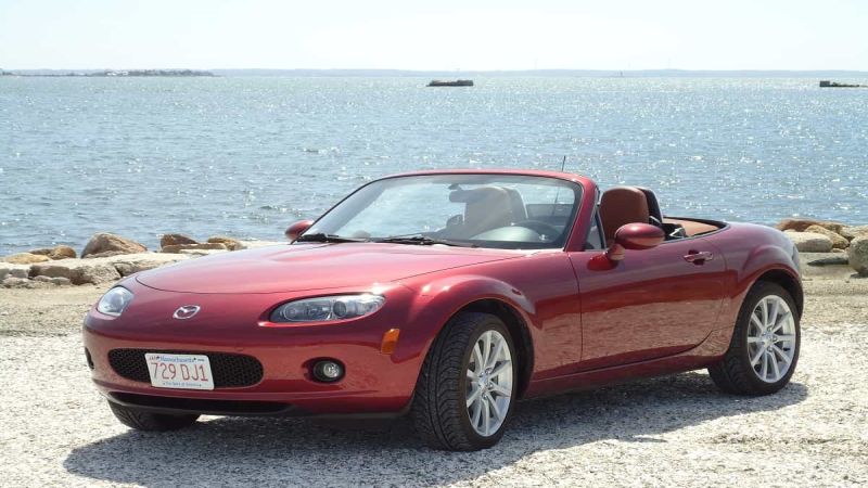 Miata earns pre-owned vehicle award from WheelsTV.