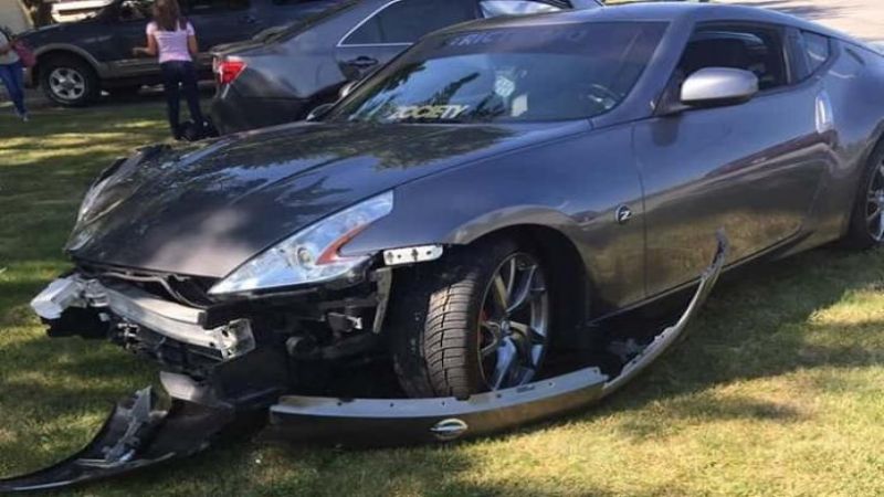 Totaled Nissan 370Z