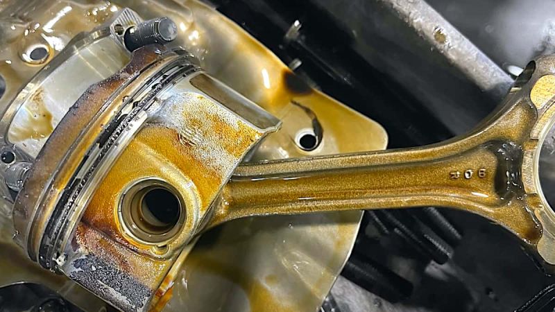 One reason behind Toyota's oil burning problem.