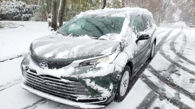 Toyota Sienna AWD image by John Goreham