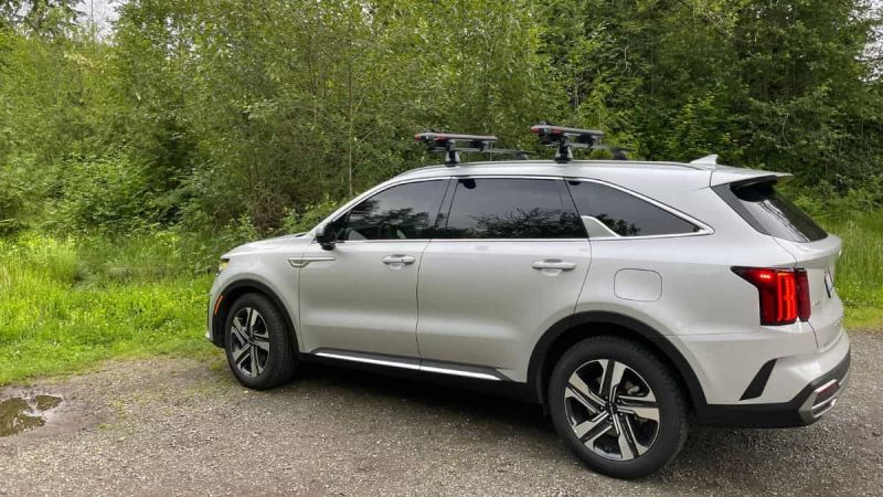 2022 Kia Sorento PHEV in front of trees