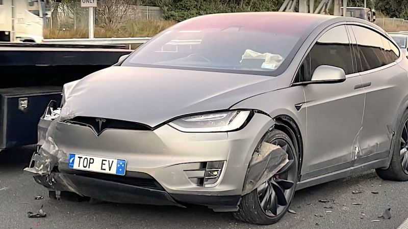 Tesla Dashcan Takes Another Bite Out of Crime