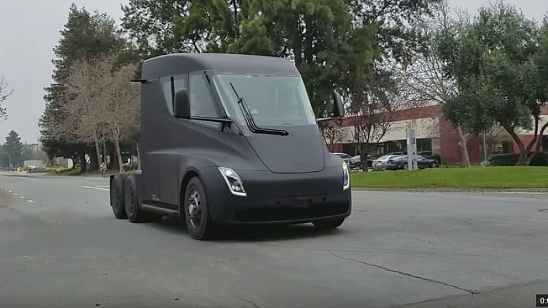 Tesla Semi Truck in CA Public Roads