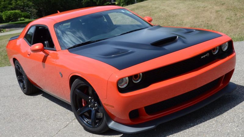 Dodge Challenger SRT Hellcat