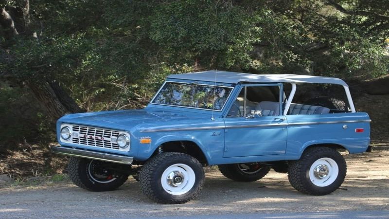 New old school Ford Bronco