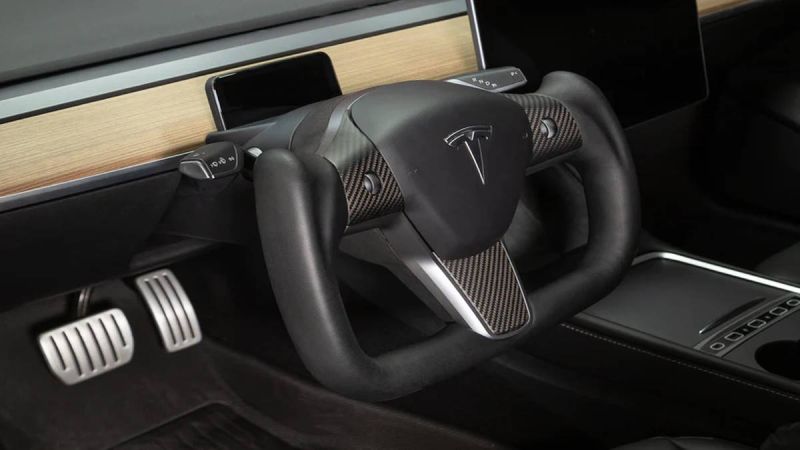 The Yoke Steering Wheel Tesla Should Have Made: Yoke Swap on Model 3