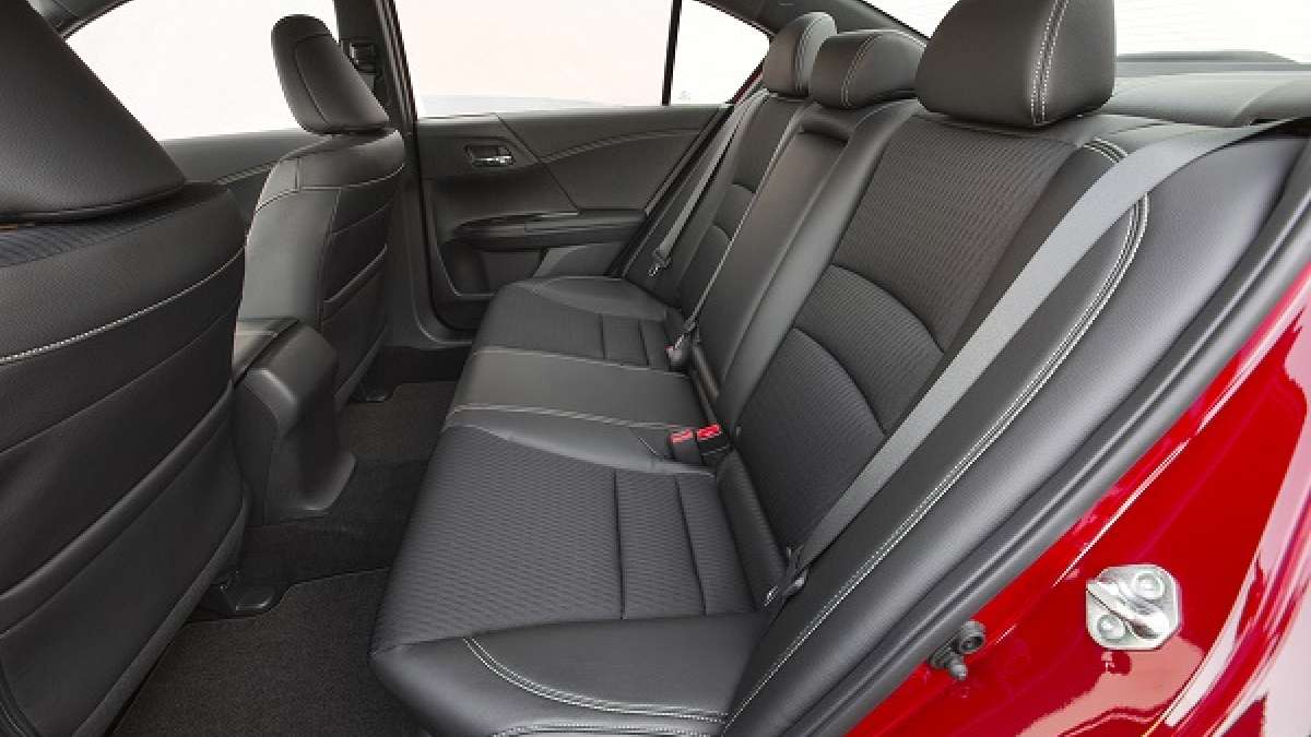 2016_Accord_Sport_Rear_Seat