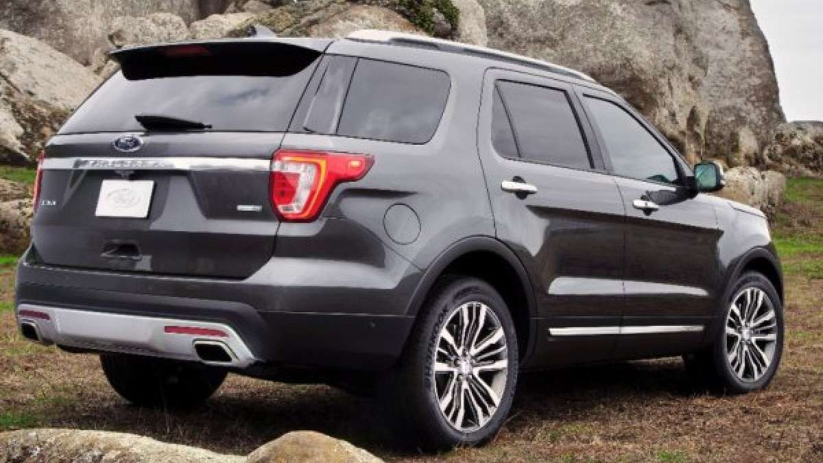 2016 explorer rear side
