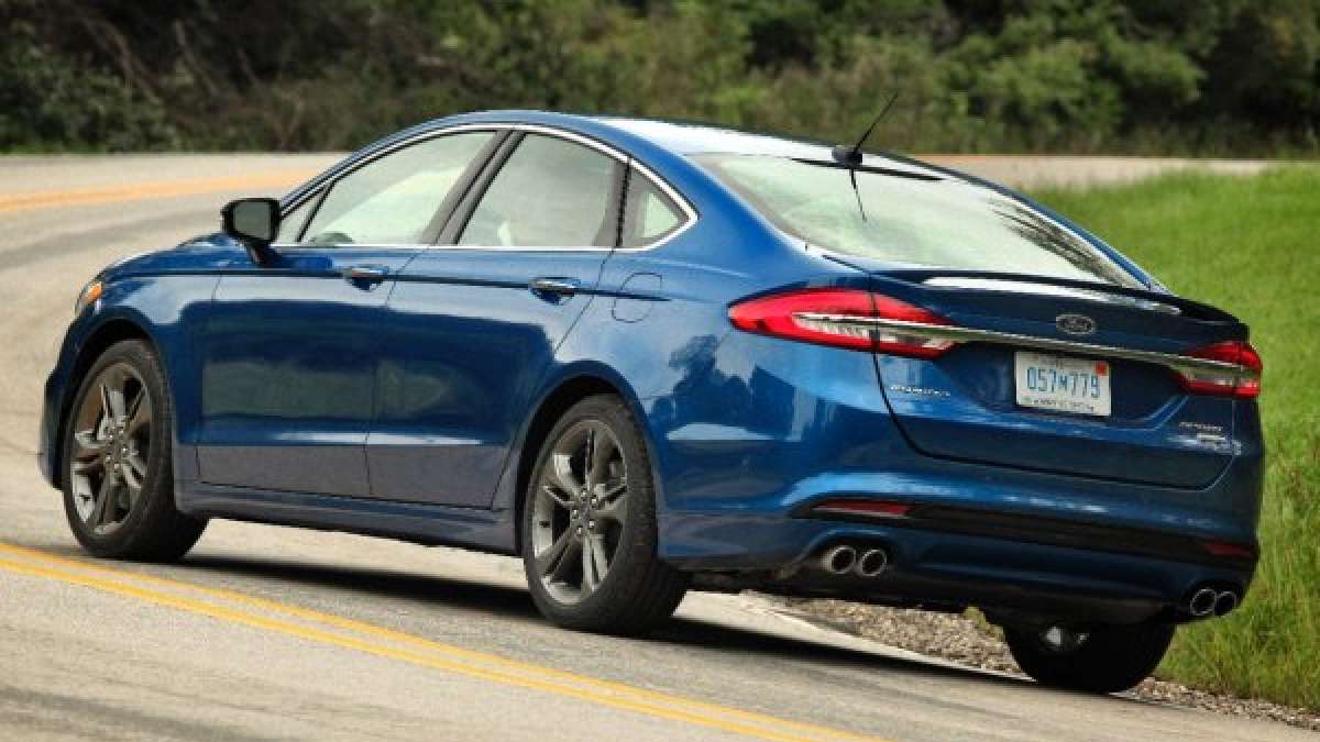 17 fusion sport rear