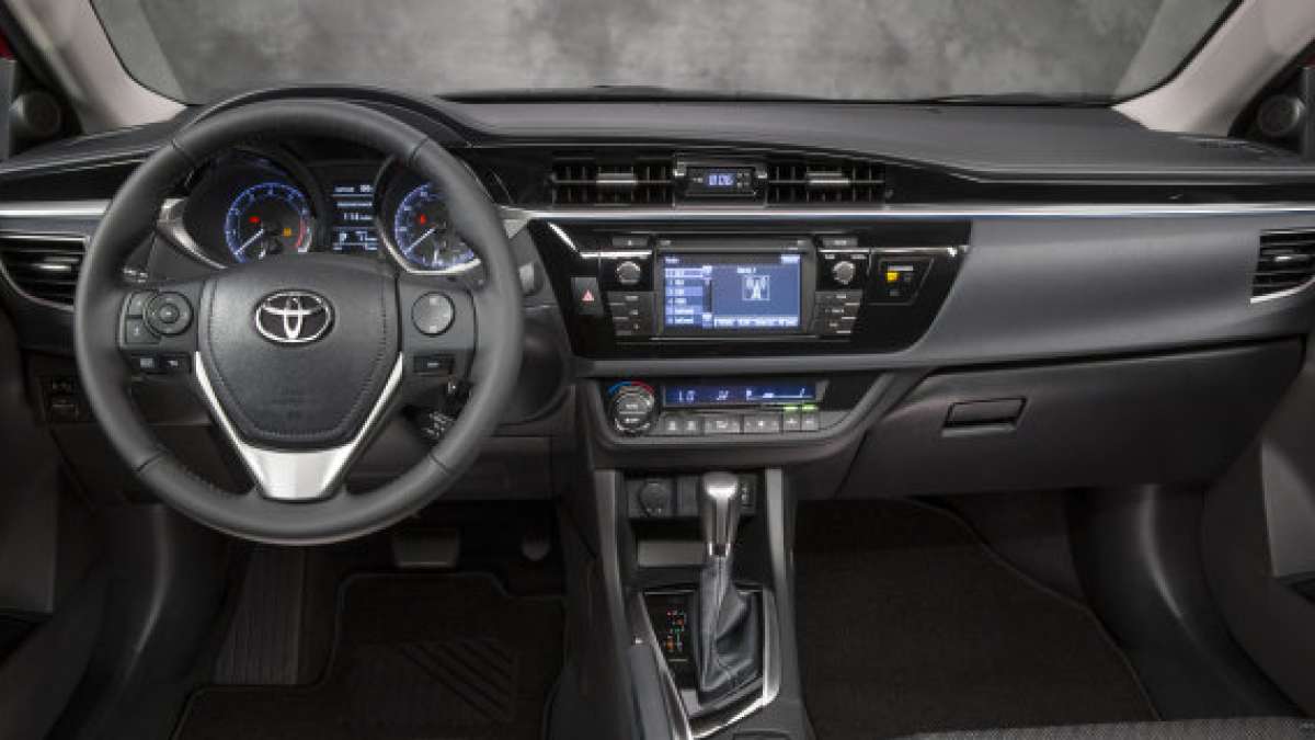 16 corolla dash