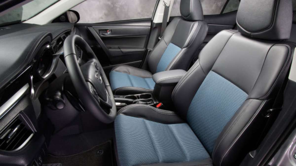 16 corolla fr seats
