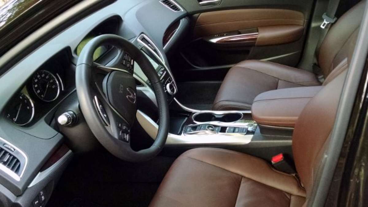 TLX_Interior