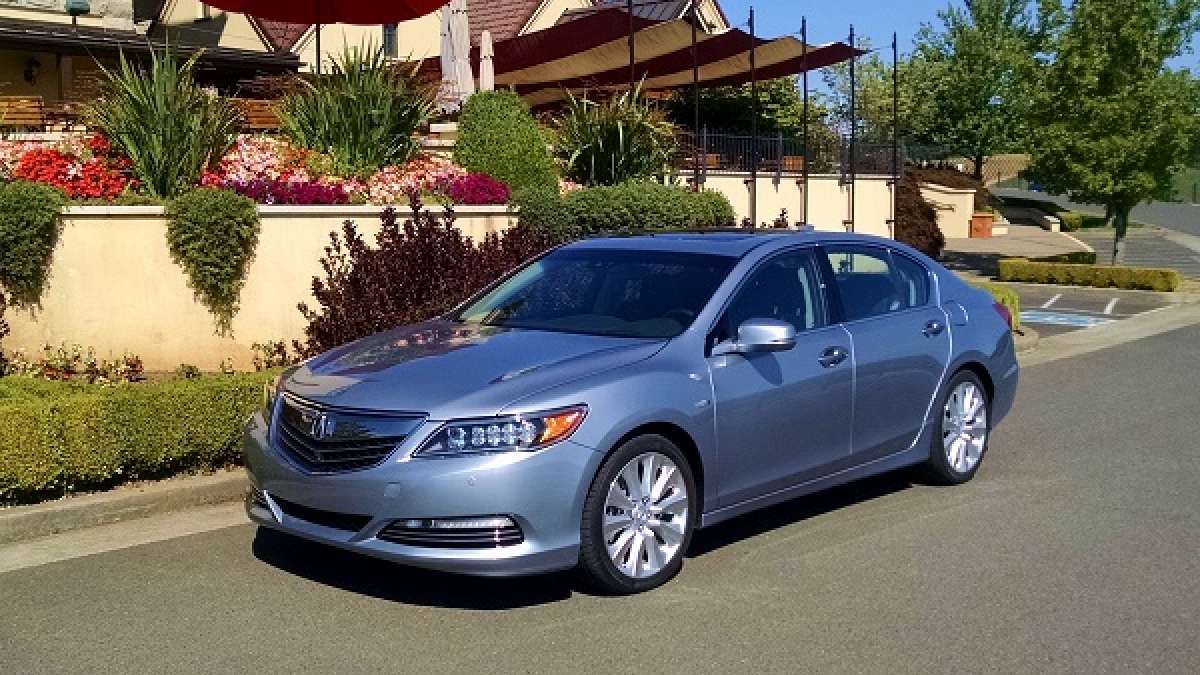 2016_Acura_RLX