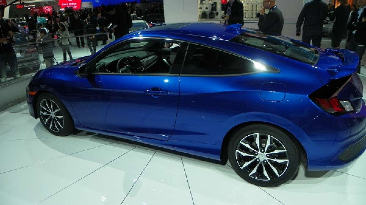 Redesinged_2016_Honda _Civic_Coupe