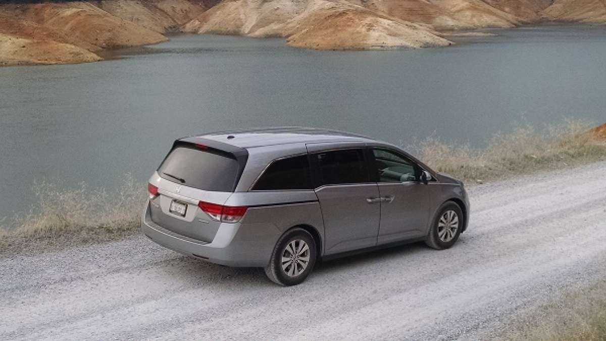 2016_Honda_Odyssey_SE