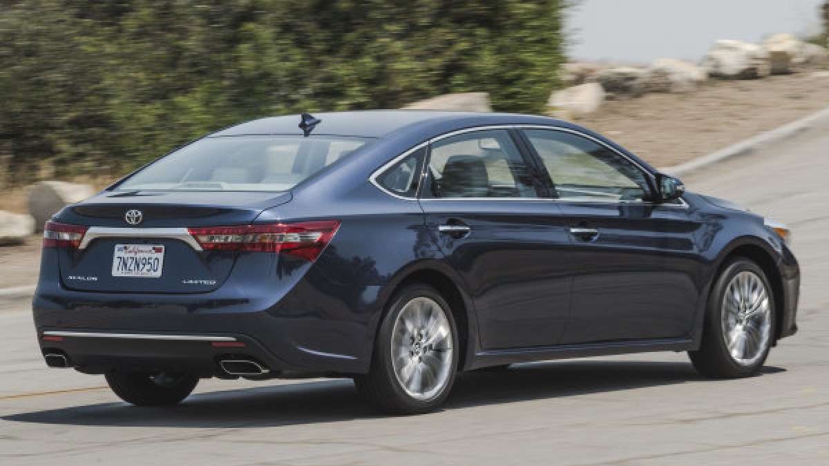 16 avalon lmited rear road