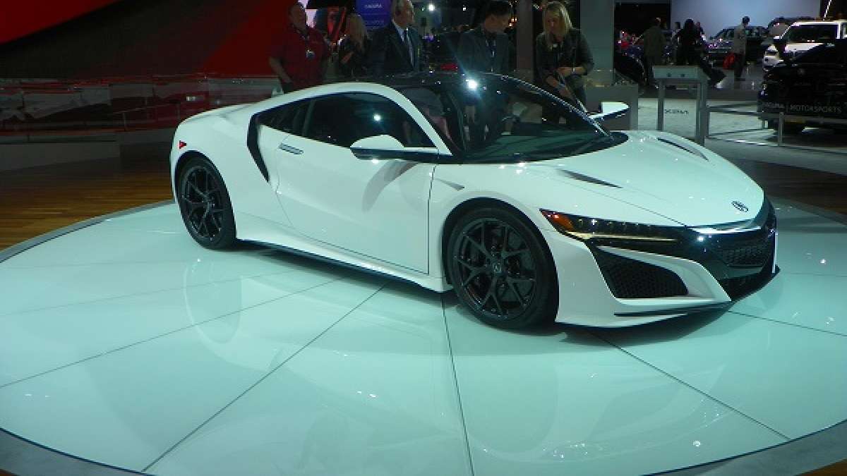 2017_Acura_NSX