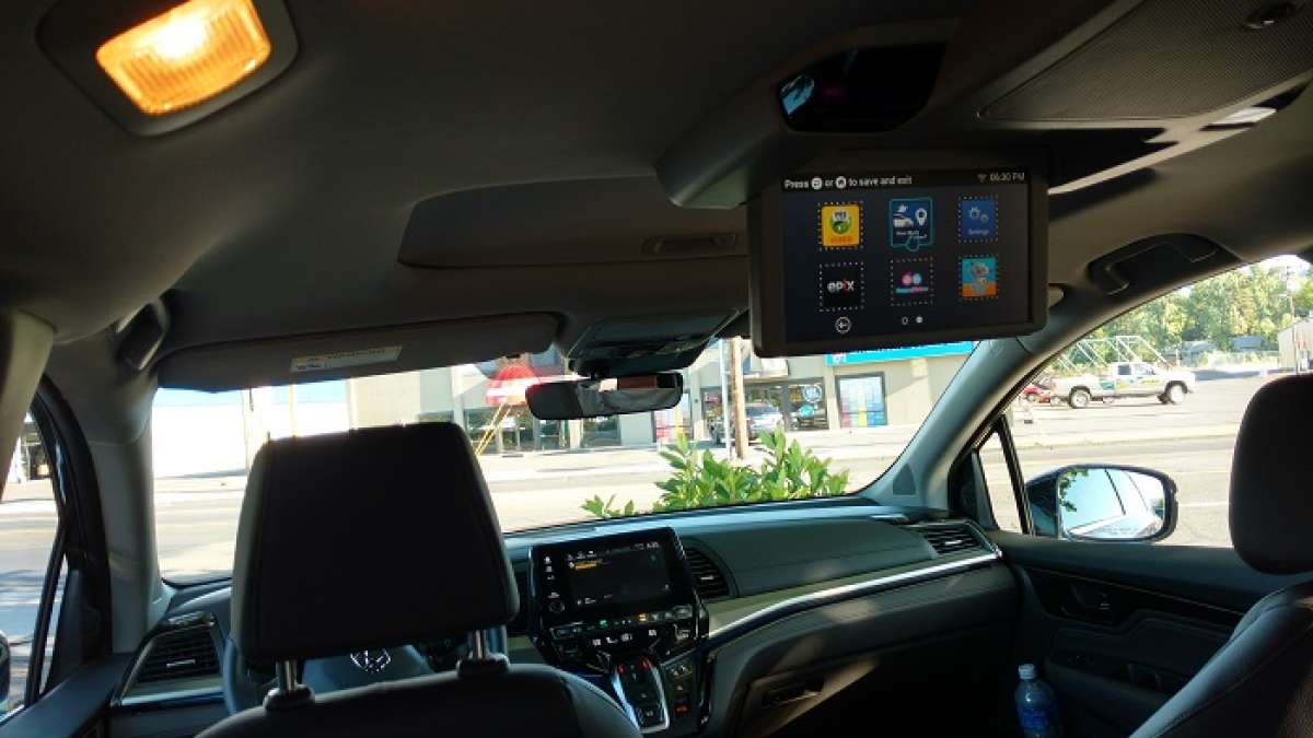 2018 Honda Odyssey interior