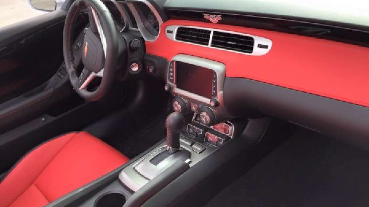2015 indy 500 camaro interior