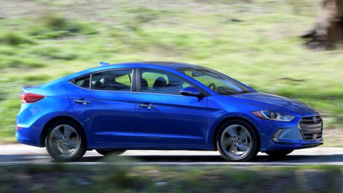17 elantra drive