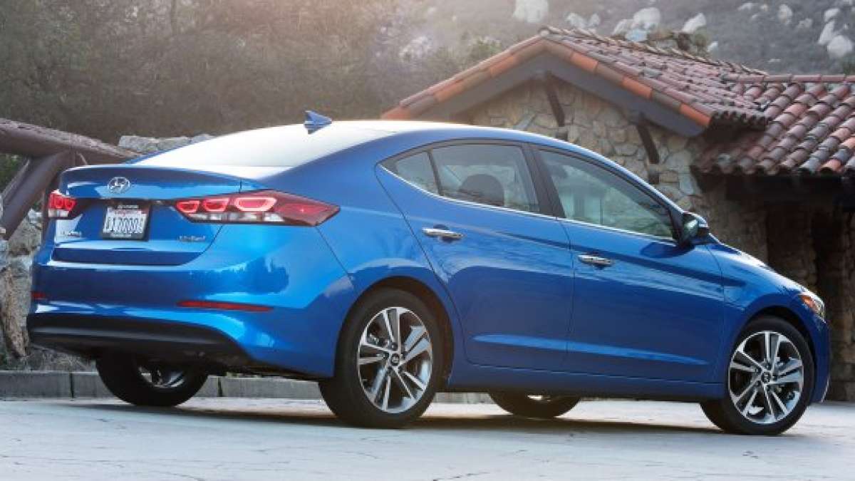 17 elantra rear